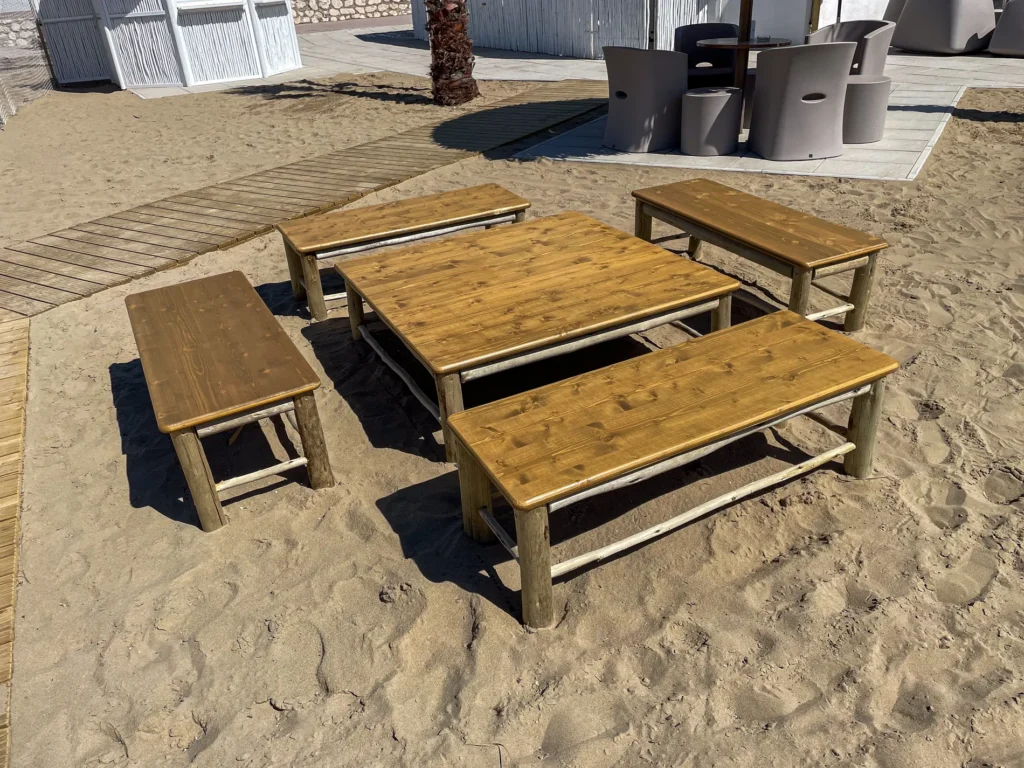 Mobilier et compl&eacute;ments bambou cannes bambou feuilles palmier roseau africain pergolas parasols kiosques chiringuitos v&eacute;randas &eacute;tablissements baln&eacute;aires lidos restaurants plages parcs h&ocirc;tels piscines
