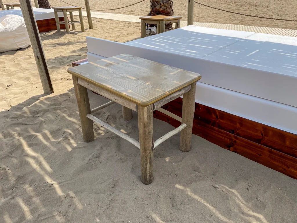 Mobilier et compl&eacute;ments bambou cannes bambou feuilles palmier roseau africain pergolas parasols kiosques chiringuitos v&eacute;randas &eacute;tablissements baln&eacute;aires lidos restaurants plages parcs h&ocirc;tels piscines